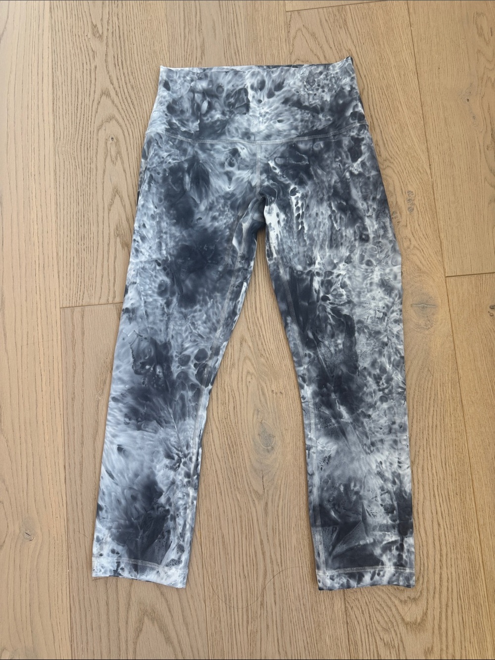 lululemon athletica Navy & White Tie-Dye Leggings